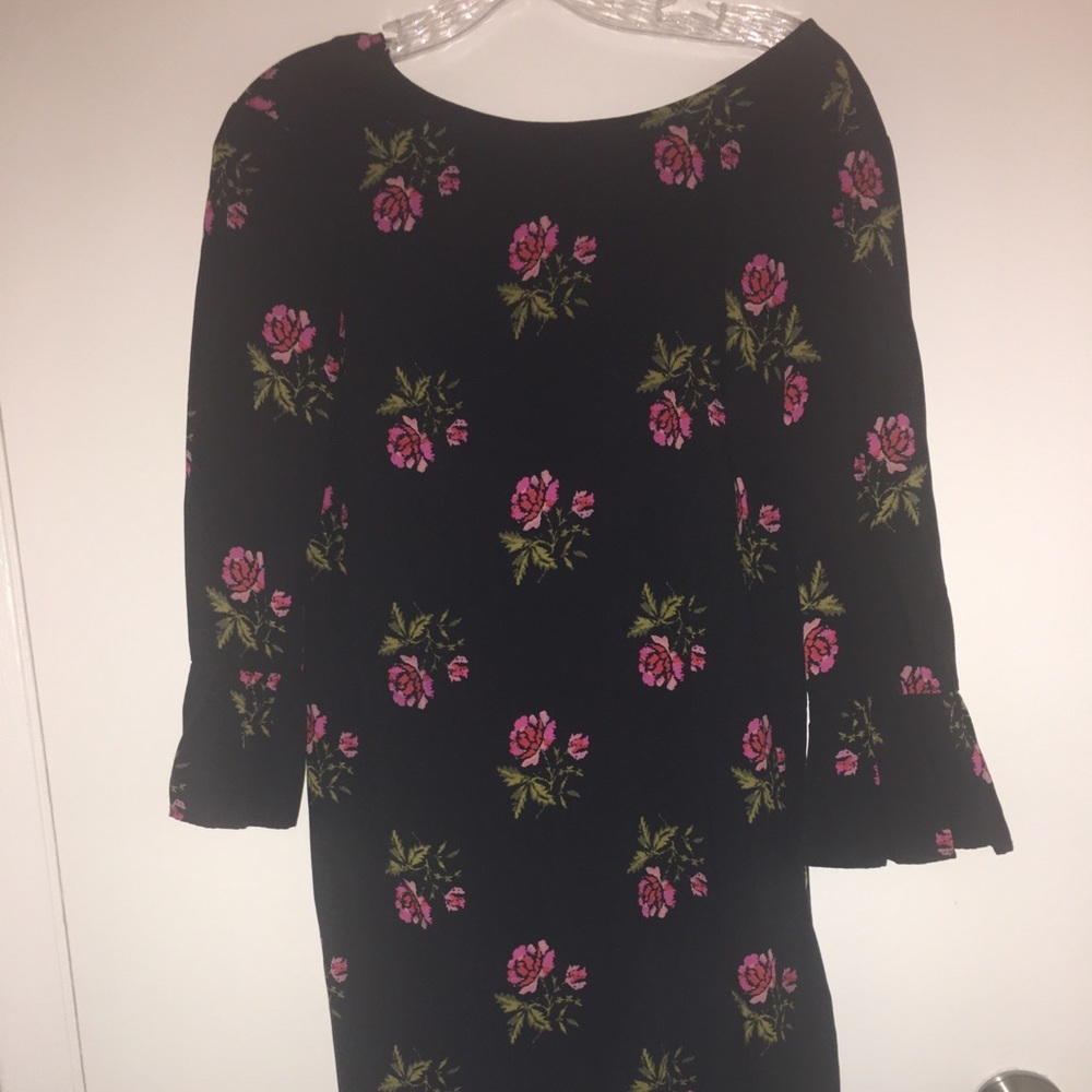 Old Navy floral Dress with flutter sleeves